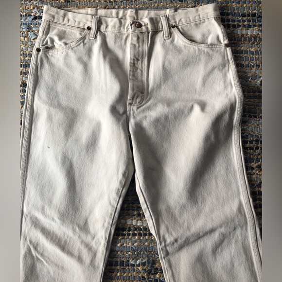 Men's Wrangler Beige Straight-Leg Jeans - Classic Casual 
Size 36x30
EUC - Picture 2 of 11